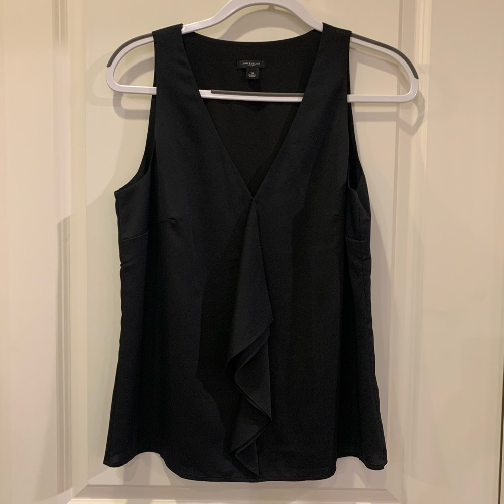 Ann Taylor sleeveless black shell sz 10